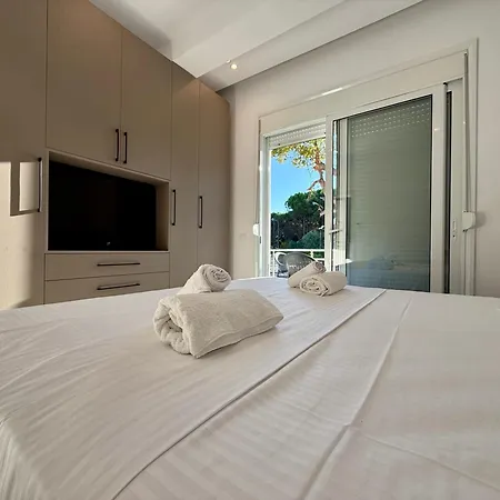 Ferienhaus Forest Vlorë